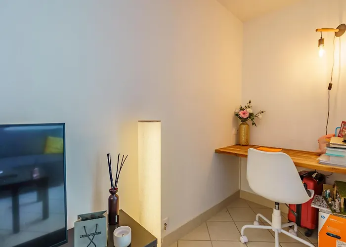 Victoria Surf-14 By Interhome